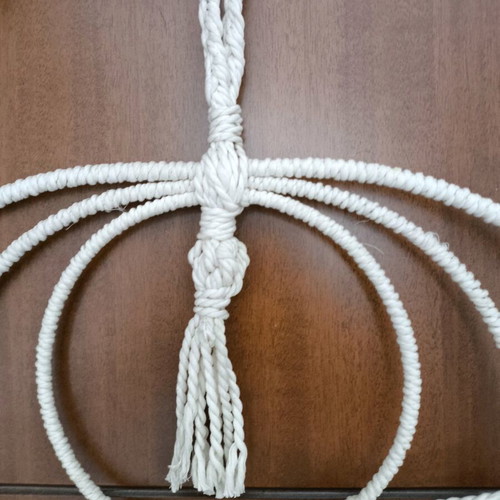 Macrame wall decor like new, 1 meter height and 43 cm width