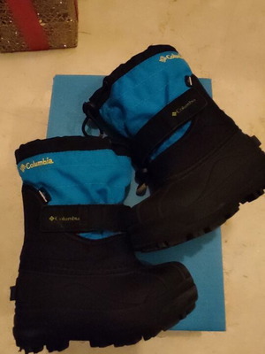 Columbia Boots Size 25 Blue-Black New for Boys