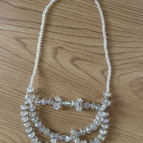 Necklace new, white