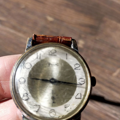 Mechanical wristwatch