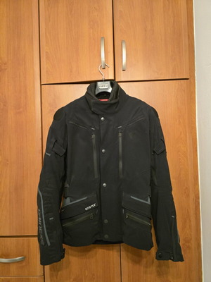 Dainese winter jacket like new, black, Gore-Tex, size 56