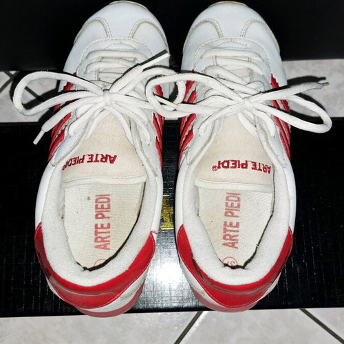 Arte Piedi athletic shoes size 37 like new, white and red