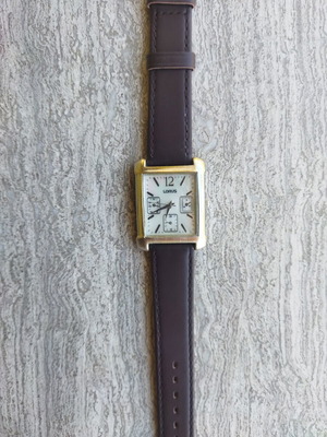 Lorus Tank women's watch like new, white and brown leather strap