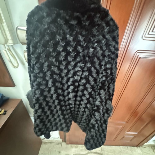 Fur cape light like new, Italian, black