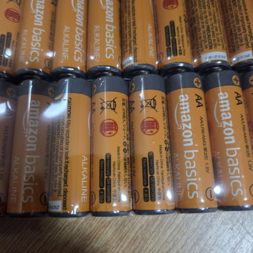 Amazon Basics alkaline batteries AA 1.5V pack of 20 new