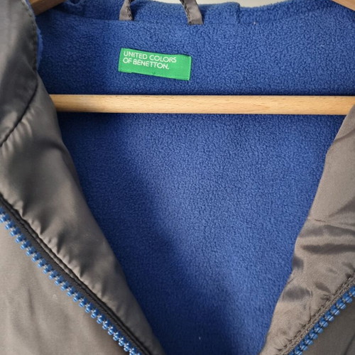 Benetton windproof waterproof jacket with hood and fleece lining