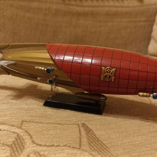 Magisterium Sky Ferry Zeppelin figure used from The Golden Compass 2007 by Corgi