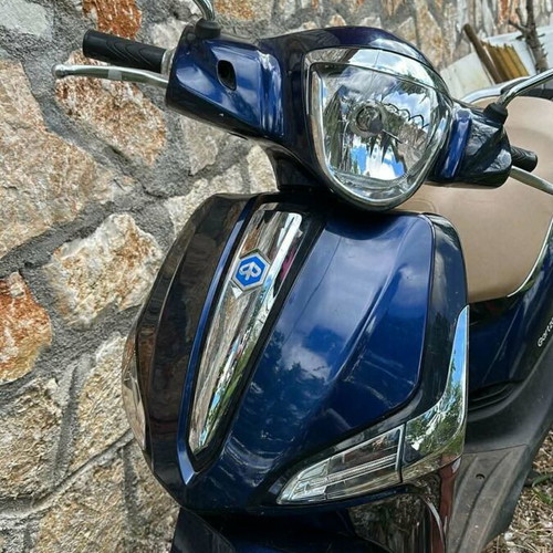 Liberty scooter like new, 2.5k km, blue, semi-automatic