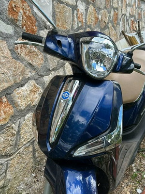 Liberty scooter like new, 2.5k km, blue, semi-automatic