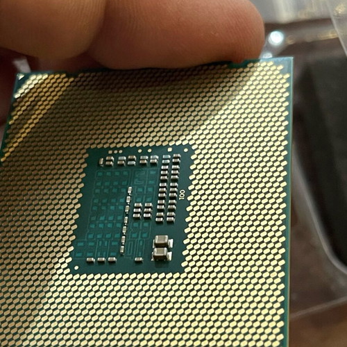Intel Core i7-5820K 3.30GHz 6-Core 12-Thread CPU used, LGA2011-3