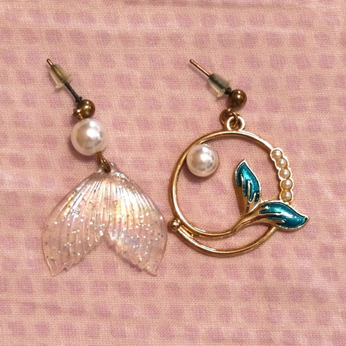 Mermaid Tail Earrings used with pearls, blue and gold