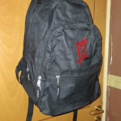 2J bag like new, black with 4 compartments