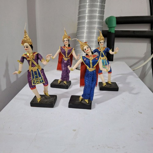 Decorative set like new, 4 pieces for home