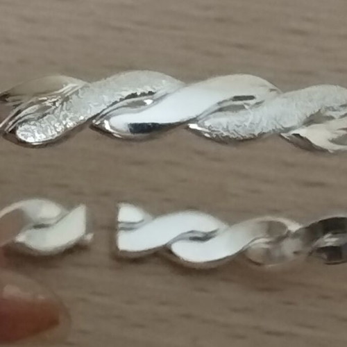 Elegance adjustable silver bracelet