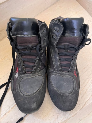 IXS XR Motorcycle Boots size 43 used with wear marks