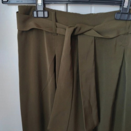 Stradivarius green high-waisted pants with belt used, size S