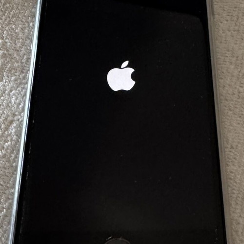 iPhone 8 64GB used with external rear crack, battery 89%