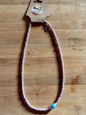 Necklace «The Moment of Serenity» like new with pink beads and turquoise detail