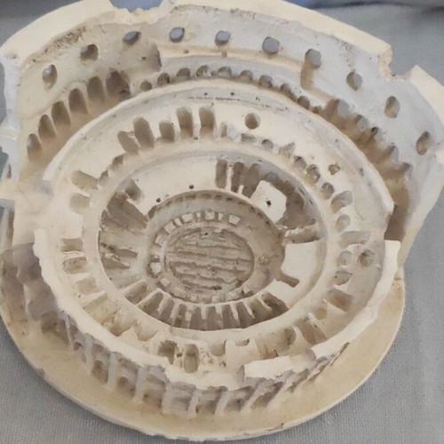 Colosseum miniature, vintage resin