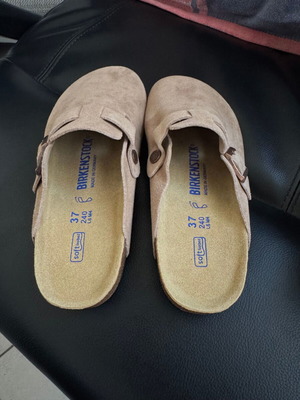 Birkenstock Boston Soft Footbed suede leather slippers size 37 EU like new beige