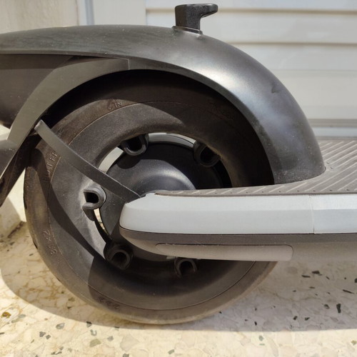 Segway Ninebot E2 Electric Scooter like new