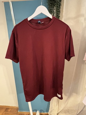 H&M men's red T-shirt size L