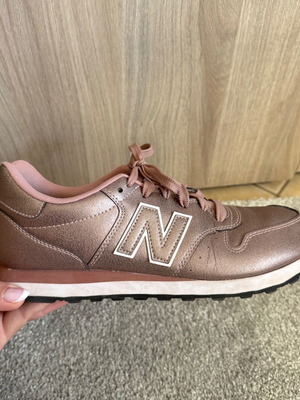 New Balance GW500MTB γυναικείο sneaker lifestyle, σαν καινούργιο, No 40, ροζ χρυσαφί