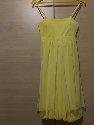 Yellow tulle dress like new, size Small/Medium