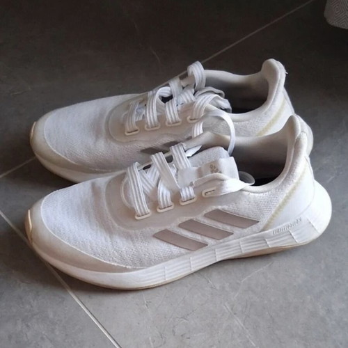 Adidas Women's Light Motion Running Shoes like new, size 38, white beige