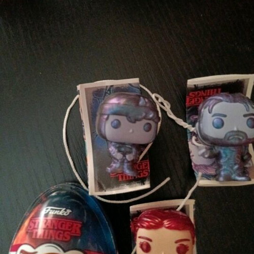 Stranger Things Kinder Joy new, pack with Dustin, Hopper & Max