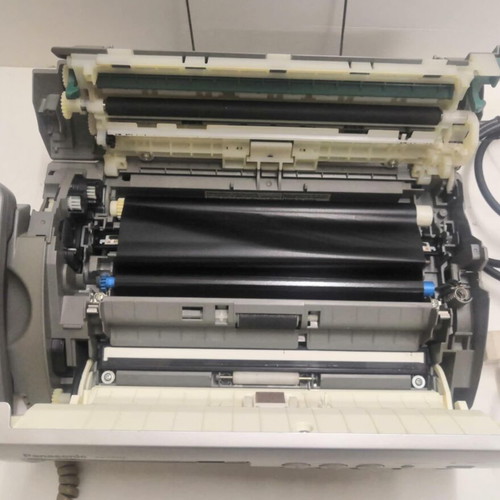 Panasonic KX-FP205 plain paper fax, telephone and copier machine like new