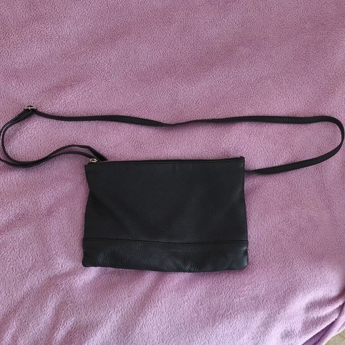 Leather black cross body bag like new
