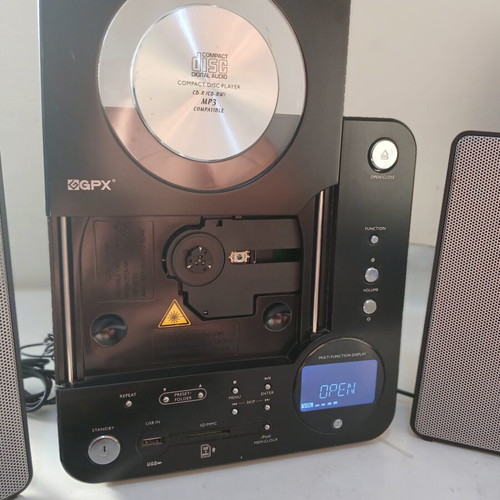 GPX sound system like new with CD, MP3, tuner, aux, USB, SD