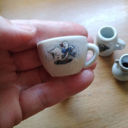 Vintage porcelain miniature set like new, suitable for dollhouse