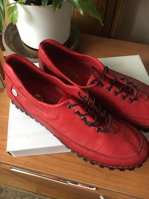 Γυναικεία κόκκινα δερμάτινα loafers νέα, μέγεθος 38, αθλητικό στυλ