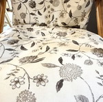 Set of 2 armchair cushions with filling and cover, floral pattern