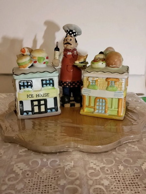 Kitchen spice set like new with ceramic jars and bamboo wooden tray