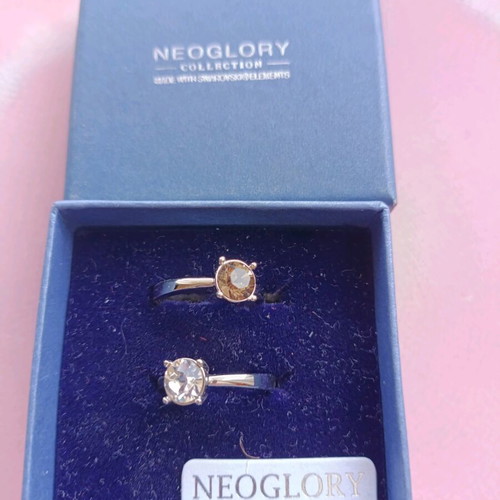 Neoglory rings with Swarovski elements new, silver alloy, set of 2