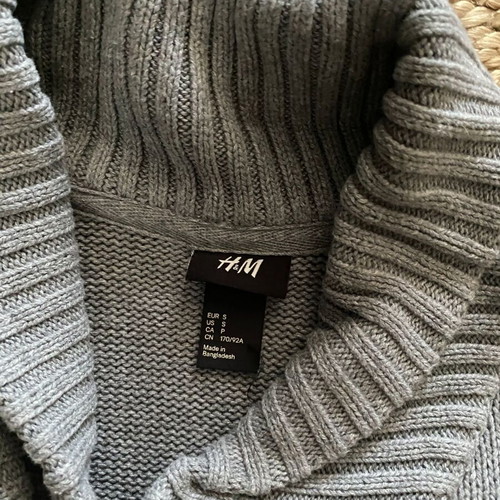 H&M Gray Woolen Long-Sleeve Men's Cardigan used, size S
