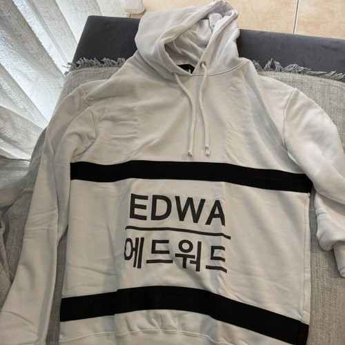Men's sweatshirt used, size M, black and white