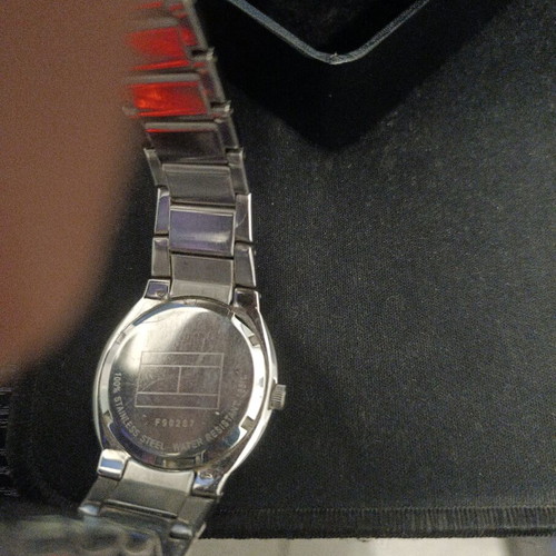 Tommy Hilfiger F90287 wristwatch like new, silver