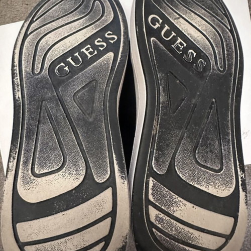 Guess sneakers size 43 black like new