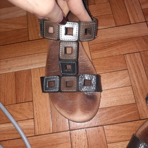 Leather sandals used size 36 black and silver