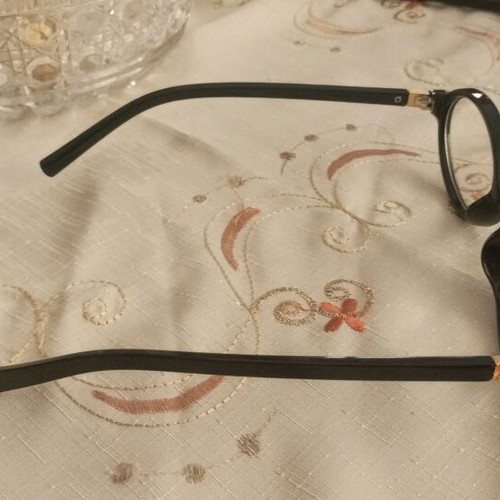 Glasses for style like new, 2 pairs