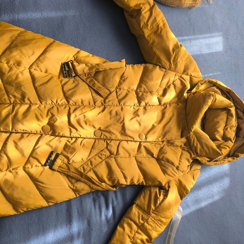 Sarah Lawrence down jacket like new, beige gold color, size S