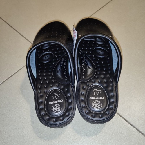 Gezer clogs new, size 40, black
