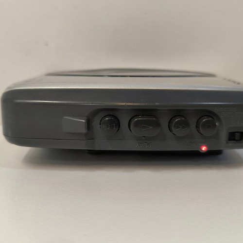 Sony Walkman WM-FX193 portable cassette player used, FM/AM radio