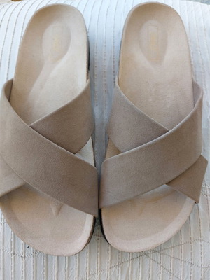 Only sandals with anatomical insole, beige, like new
