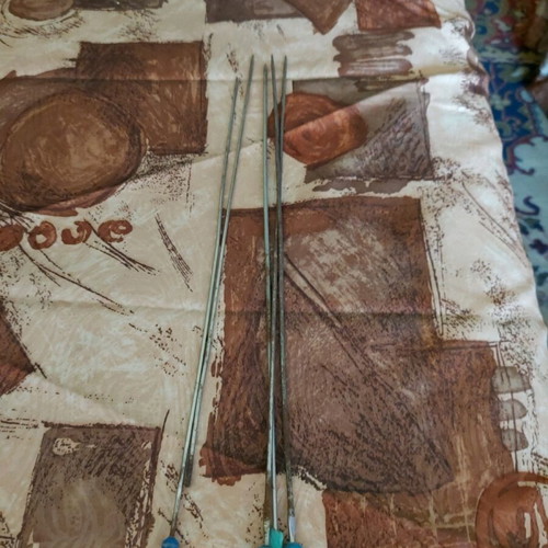 Hand knitting needles used, pack of 5, over 70 years old