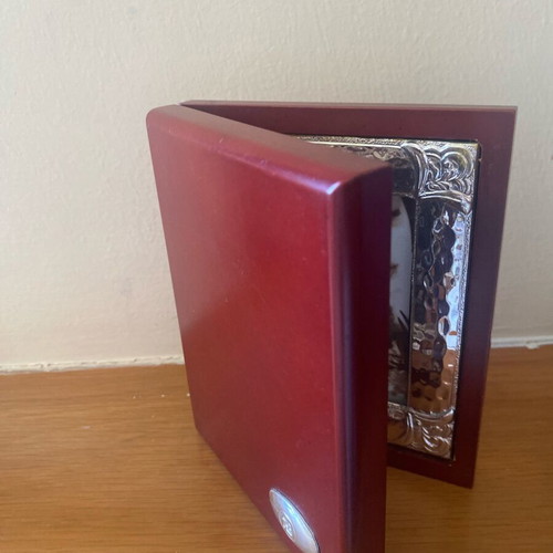 Double photo frame like new with wooden exterior